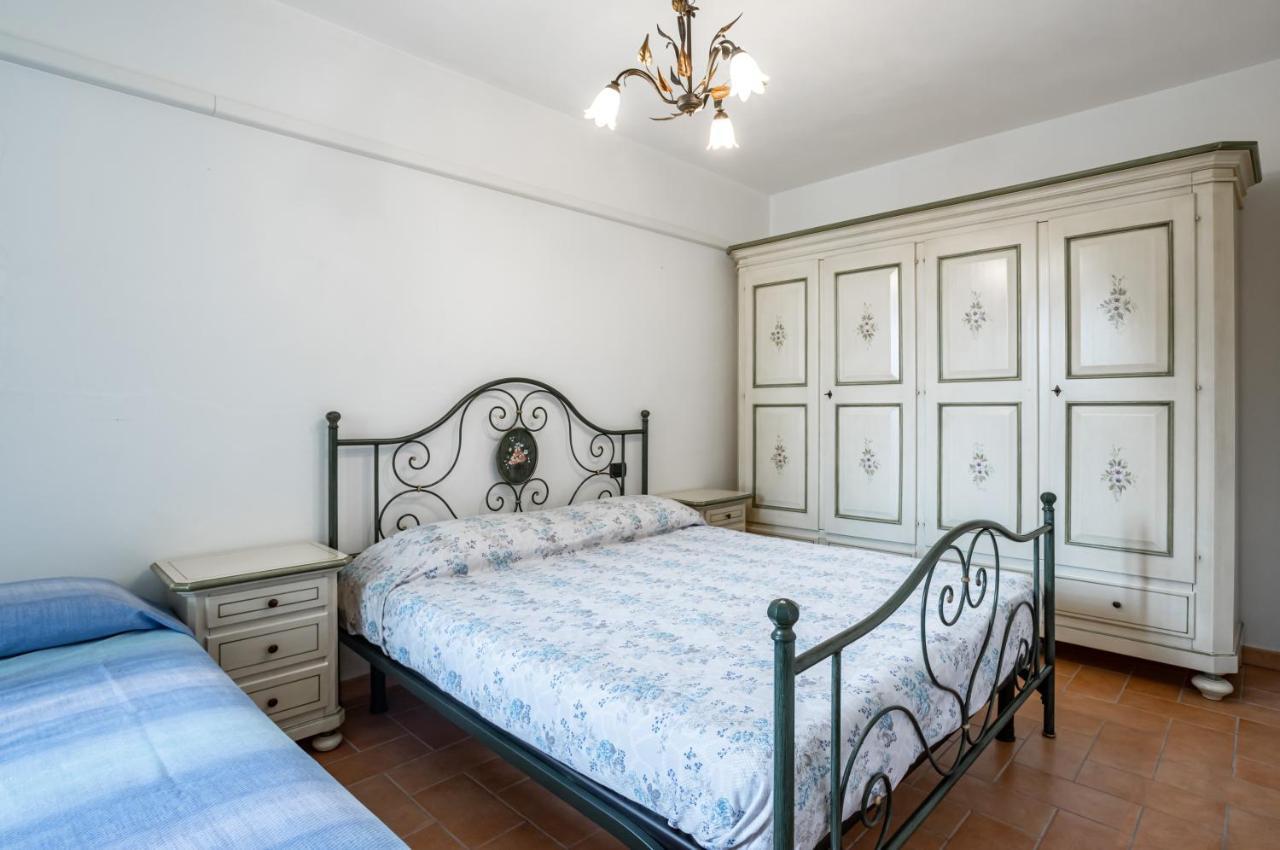 Bright Flat With Private Parking! Apartment