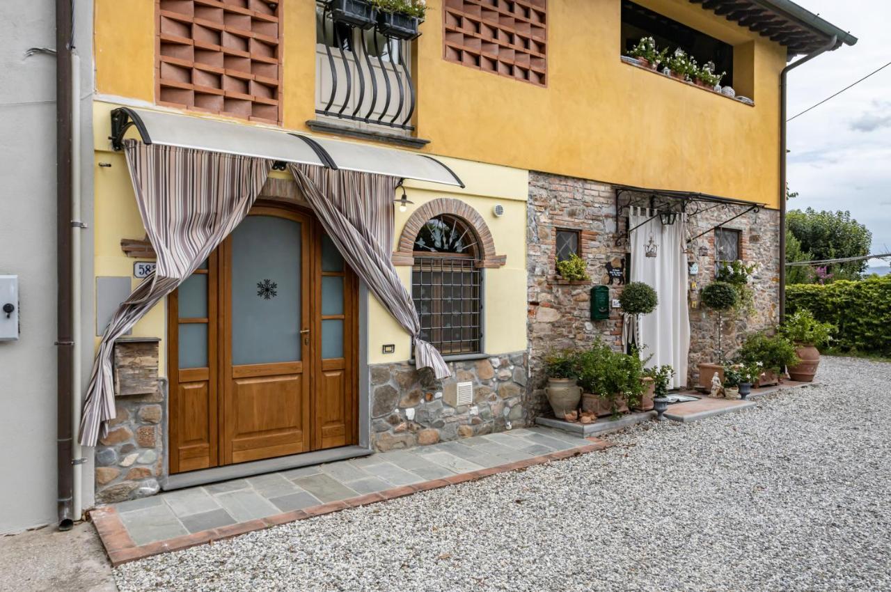 Bright Flat With Private Parking! *
